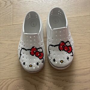 Girls Hello Kitty Native shoes size 12